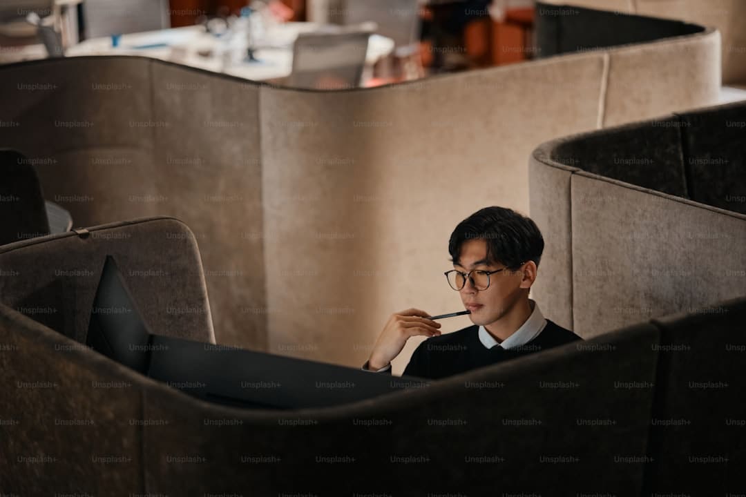 权益商场继续回暖 绩优基金齐发限购令